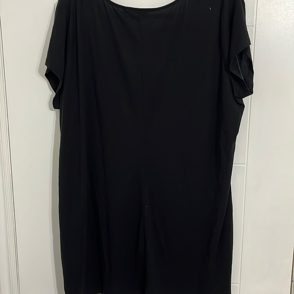 Ricki’s Floral No Sleeve Top - Picture 2 of 2